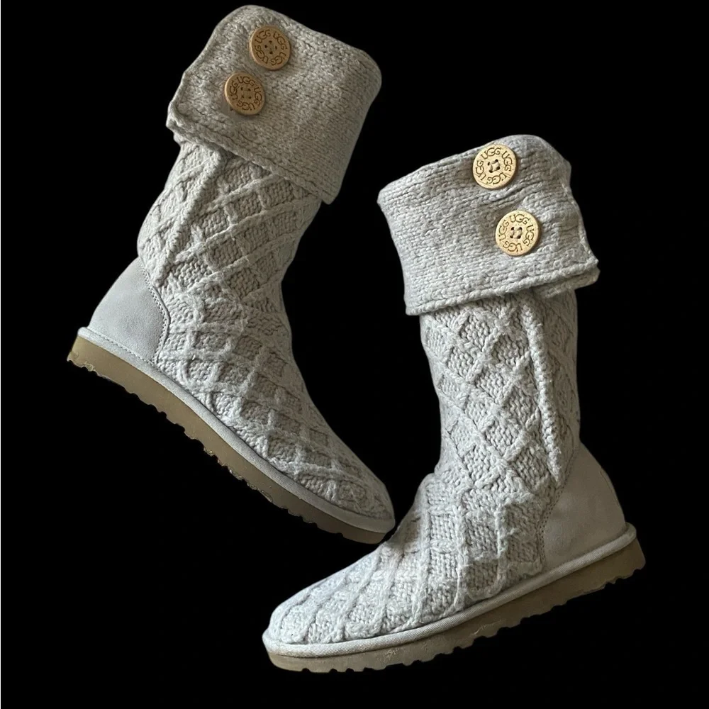 UGG-SIZE 8-TALL GRAY SWEATER BOOTS